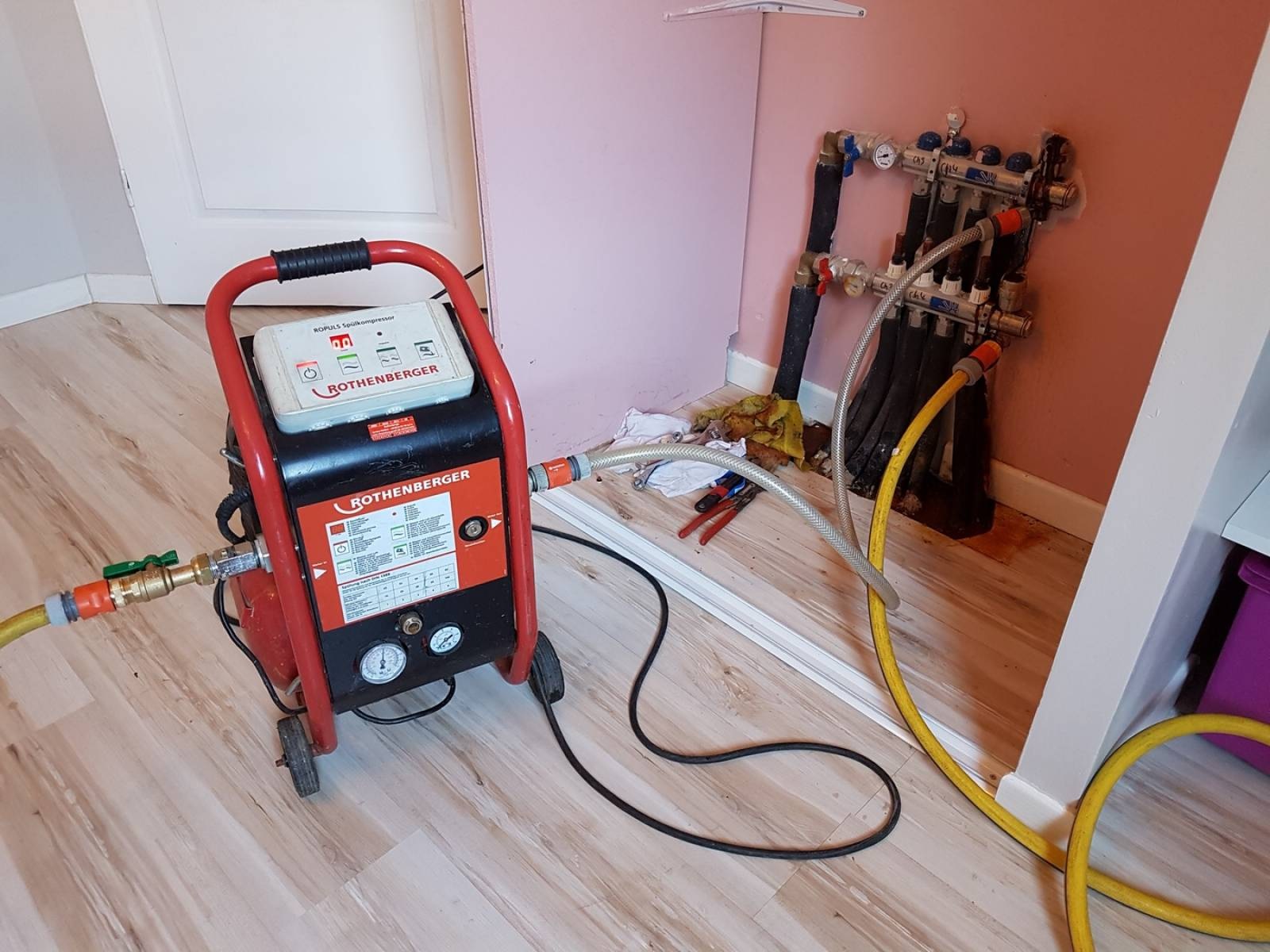 Ataşehir Yeniçamlıca Vaillant Hermetik Şofben Kombi Bakımı
